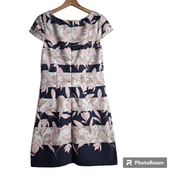 Vince Camuto Lined Sheath Dress with Cap Sleeves Size 8 - Picture 3 of 8